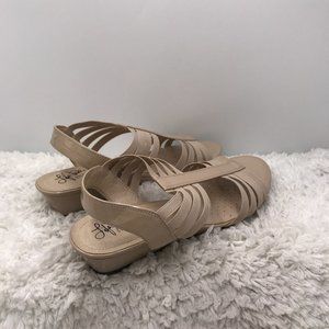 LIFE STRIDE Sandals Womens 9.5M YOURS Taupe Tan Beige Wedge‎ Flats Soft System